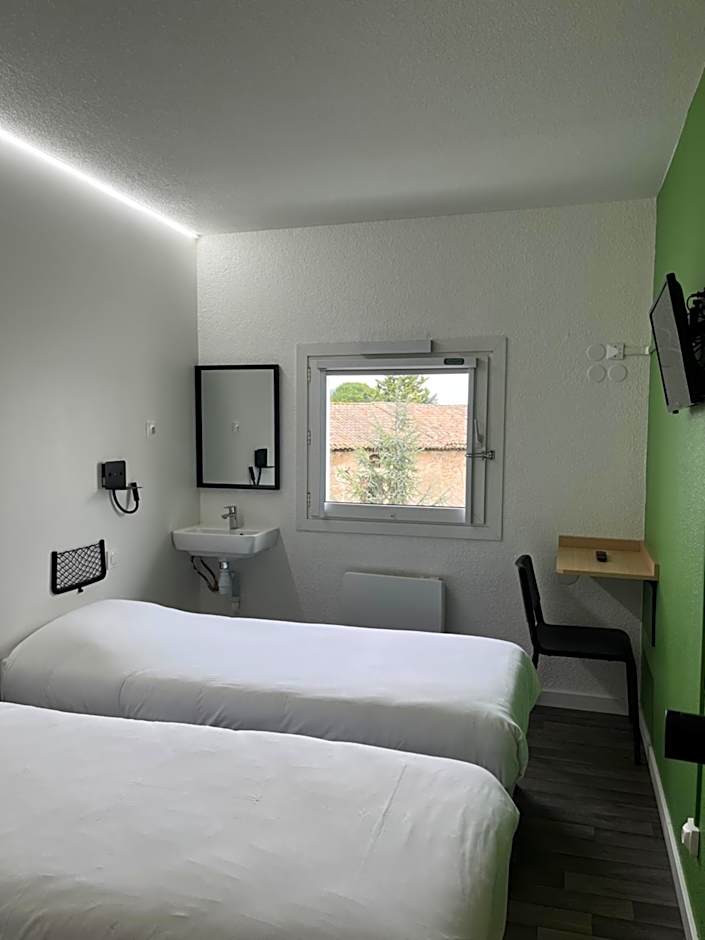 Unisotel Bollène A7 Ex-Hotel F1
