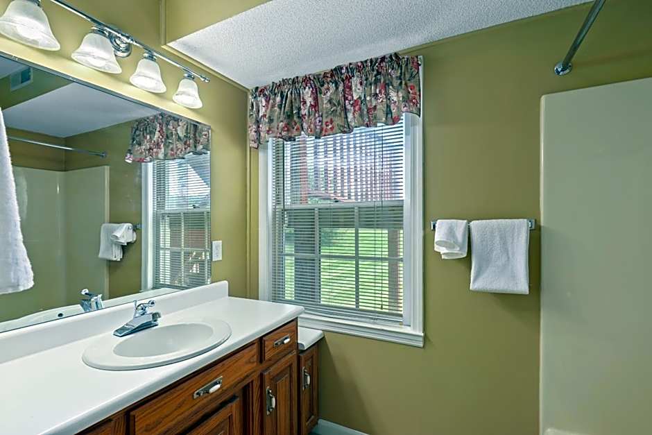 Four Seasons Country Inn