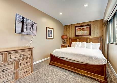 3 Bedroom Condominium #506