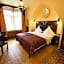 Hotel Villa Oriental & Restaurant                                               