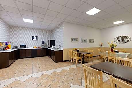 Baymont by Wyndham Edson