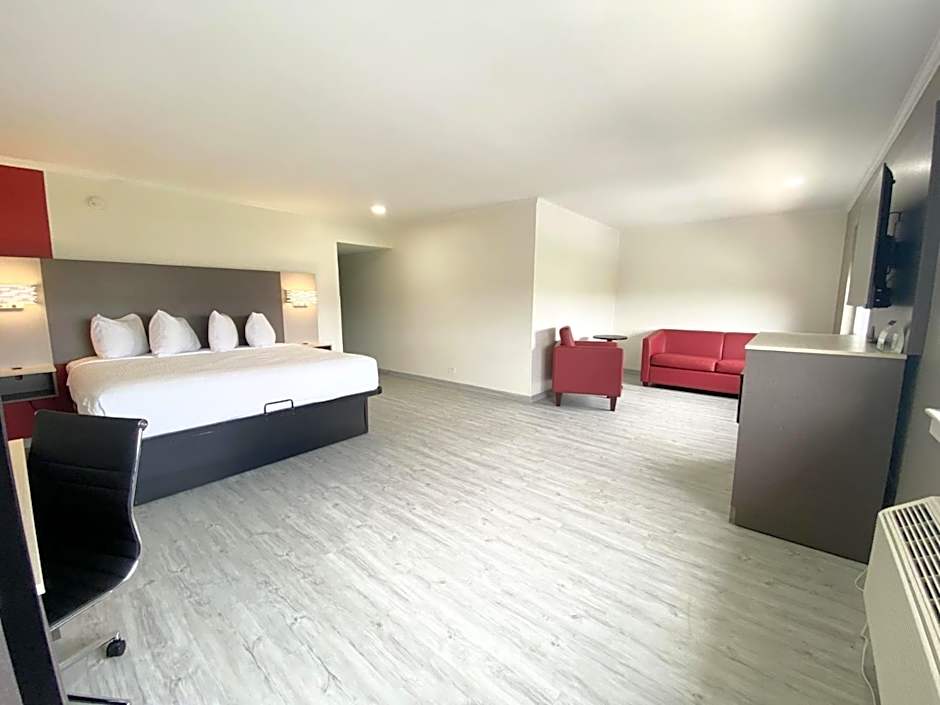 Ramada by Wyndham Tuscaloosa