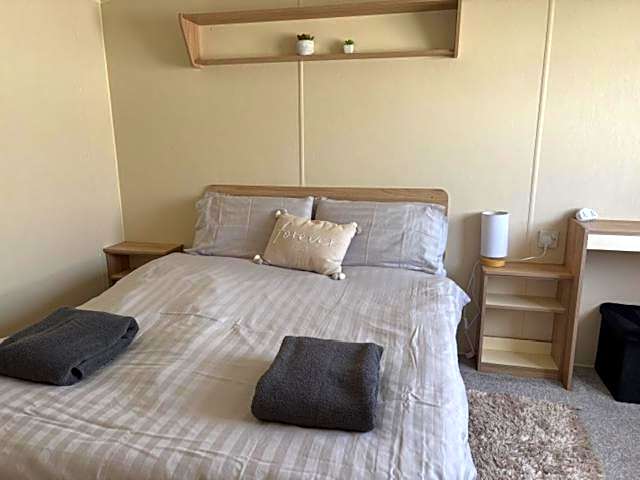 Oyster Etchingham SEAVIEW