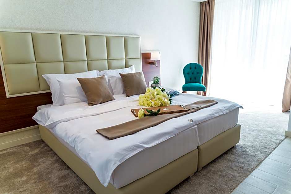 Hotel Kadmo by Aycon