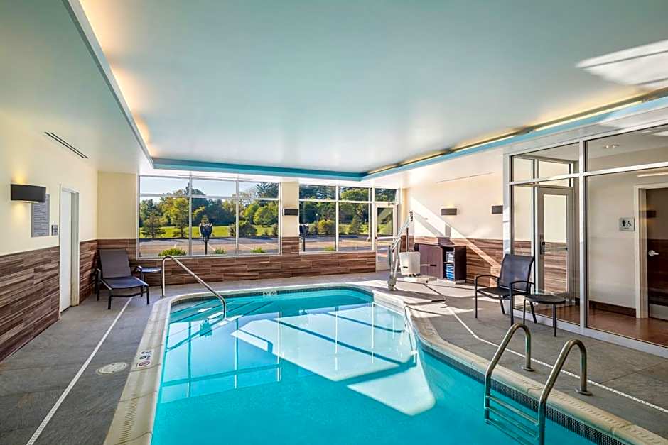 Fairfield Inn & Suites by Marriott Akron Stow