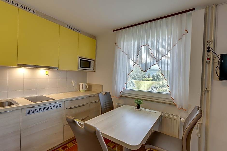 Rooms & Apartments Jana