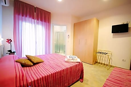 Double Room with Balcony and Sea View