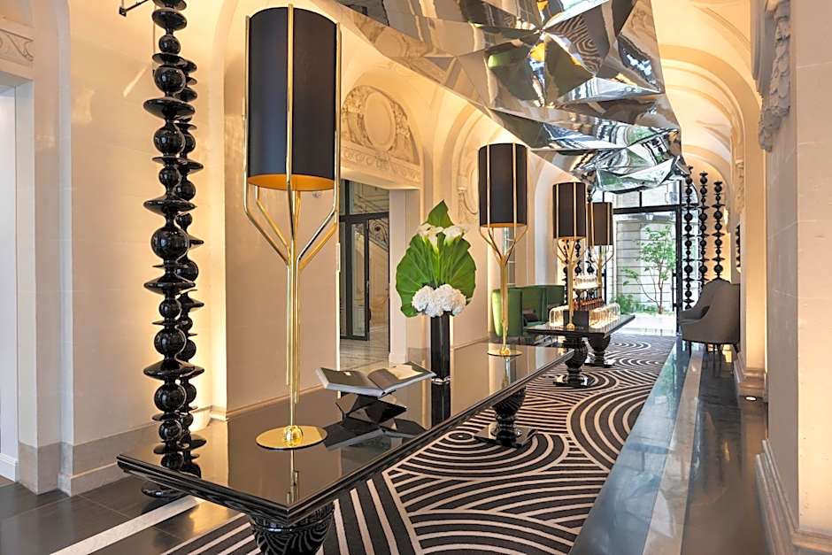 La Clef Champs-Élysées Paris