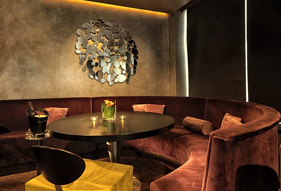 Guildford Harbour Hotel