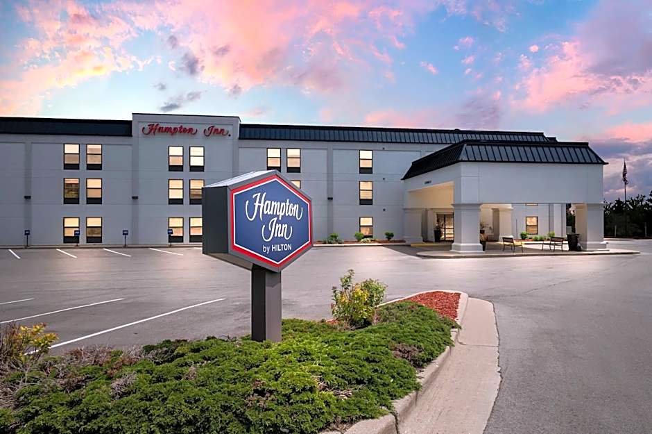 Hampton Inn By Hilton Grand Rapids-North