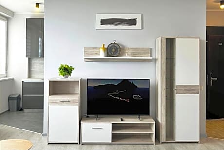 Alejas Apartments