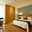 Hotel bh Parque 93