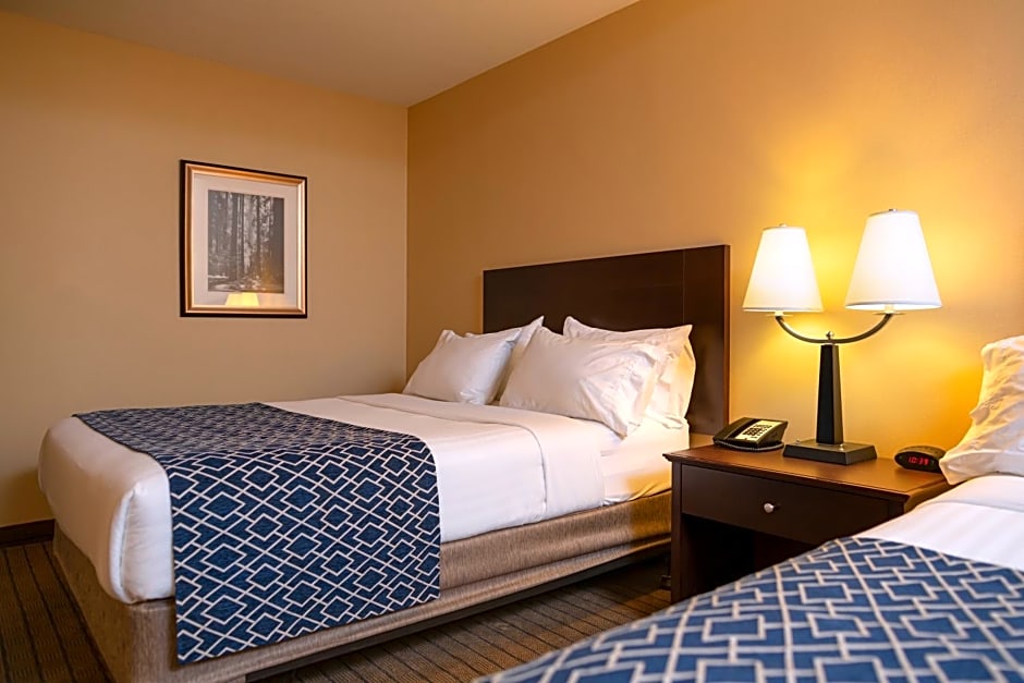 Photo 1 of 9 of Queen Room with Two Queen Beds