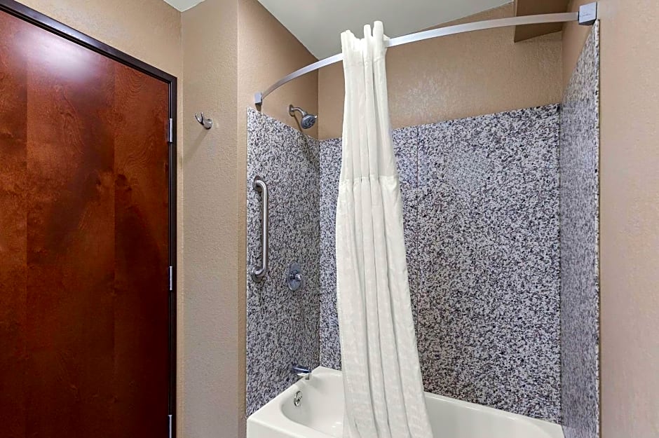 Comfort Inn & Suites Springfield I-55