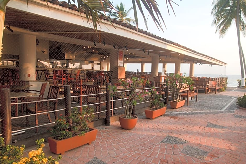 Emporio Ixtapa - with Optional All Inclusive