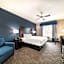 Best Western Plus Lake Dallas Inn & Suites