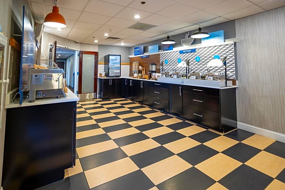 Holiday Inn Express - Newark Airport - Elizabeth by IHG