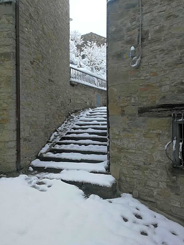 Il borgo Casteldelci