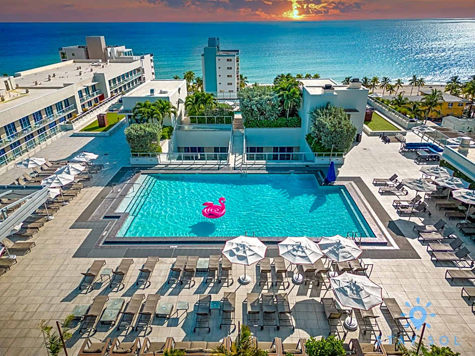 New Studio - Hollywood Beach Bliss for 2