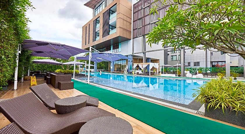 Midori Clark Hotel And Casino