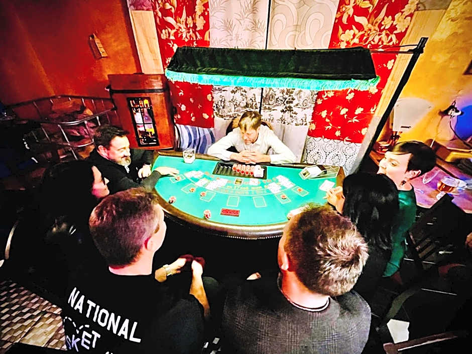 HARABURDI® Recyclart Hotel