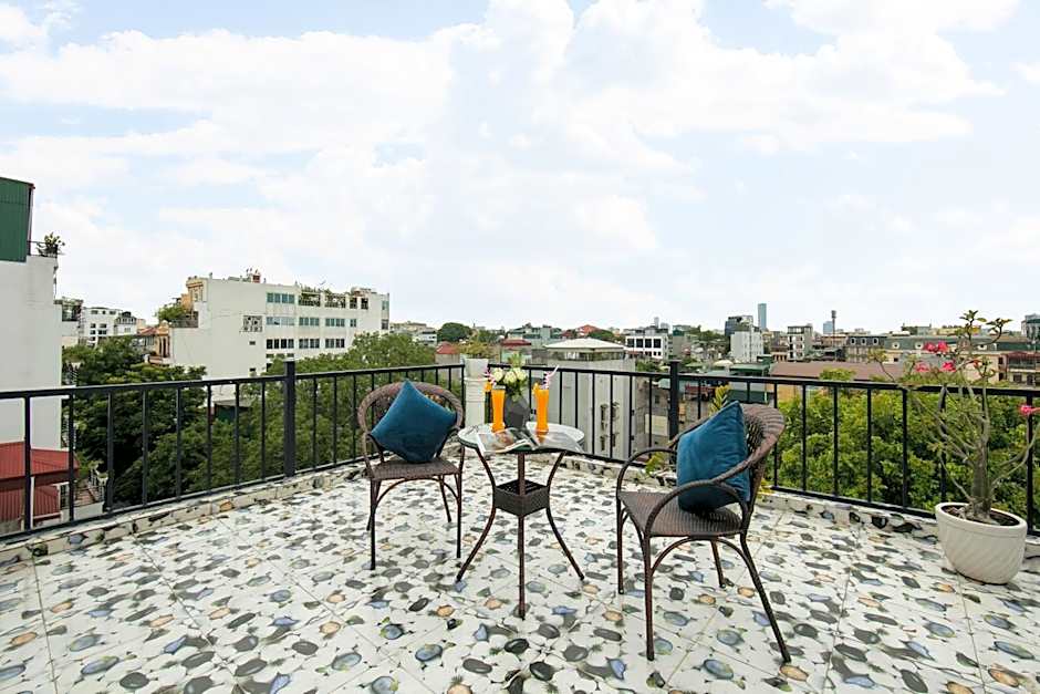 Golden Rooster hotel