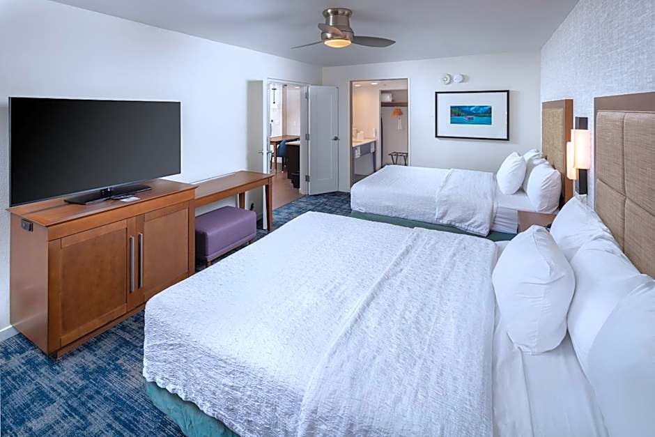 Hampton Inn & Suites Asheville Airport