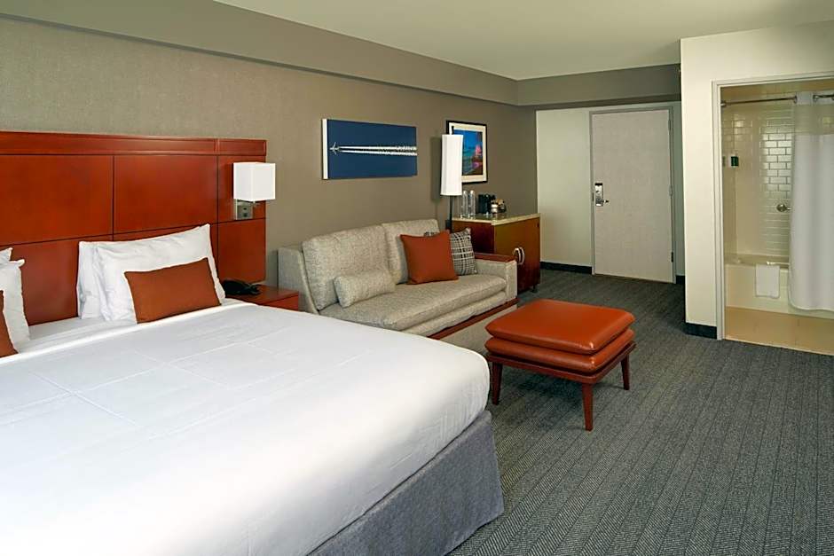 Courtyard by Marriott Los Angeles LAX/Century Boulevard
