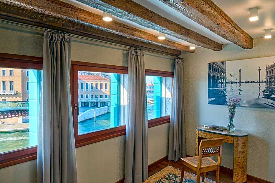 Photo 1 of 7 of Grand Suite, Canal View
