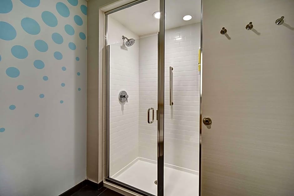 Tru By Hilton Raleigh Durham Airport