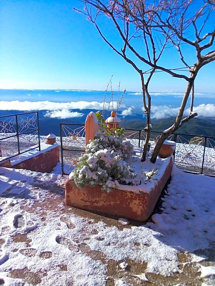 Tizi N Test LA BELLE VUE HOTEL Cafe Restaurant 2100M alt