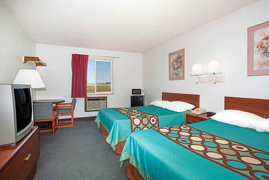 Super 8 by Wyndham Limon