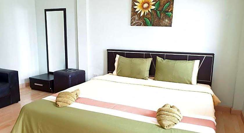 Sea beach Koh Larn 2 Hotel