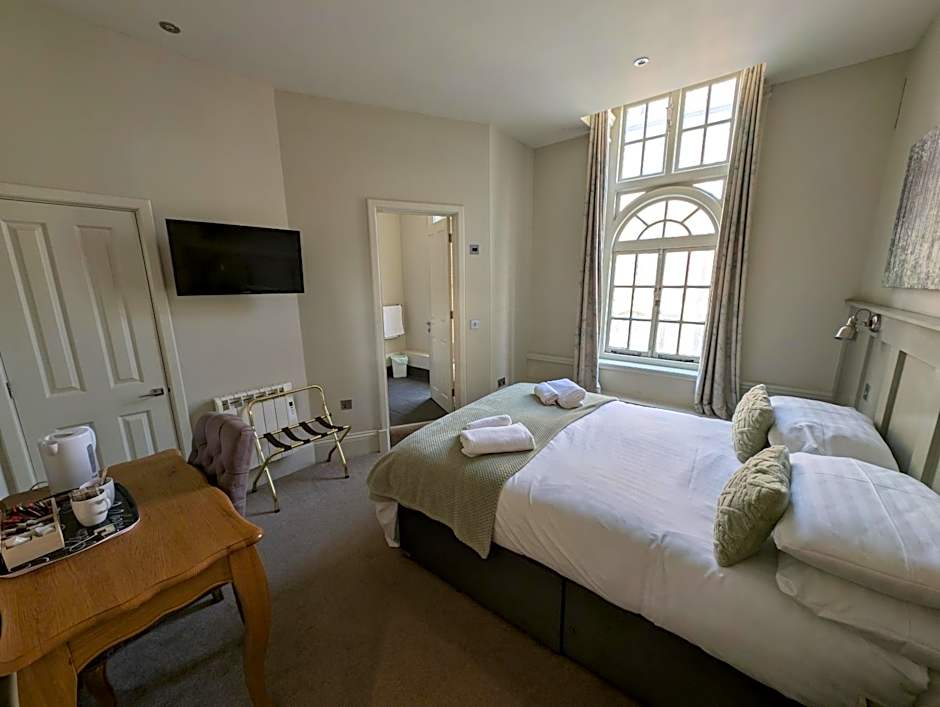 The Bear Marlborough