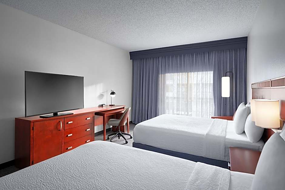 Courtyard by Marriott Kansas City Overland Park/Metcalf, South of College Boulevard