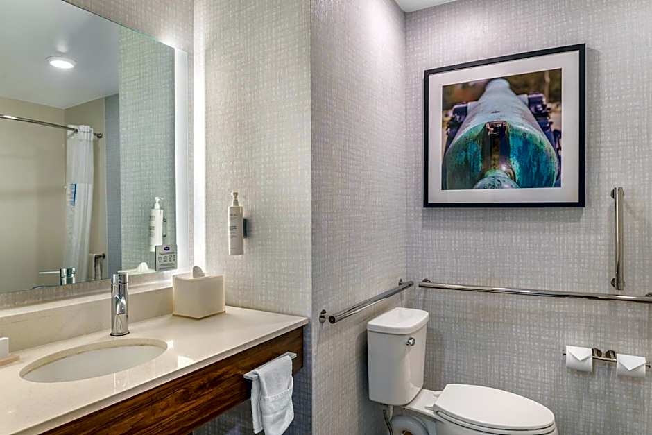 Hampton Inn By Hilton Petersburg-Ft. Lee