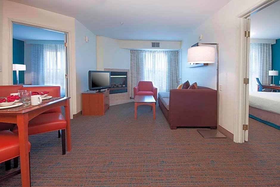 Residence Inn by Marriott Des Moines West at Jordan Creek Town Center