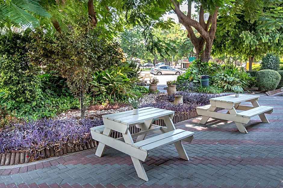 Degania Bet Kibbutz Country Lodging