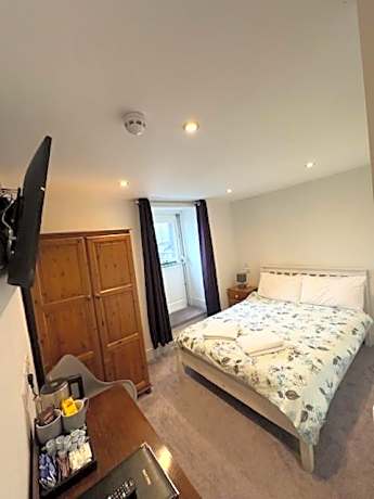 Small Double Room with Private Bathroom