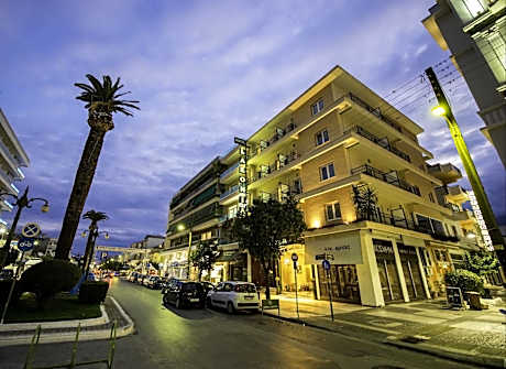 Lakonia Hotel