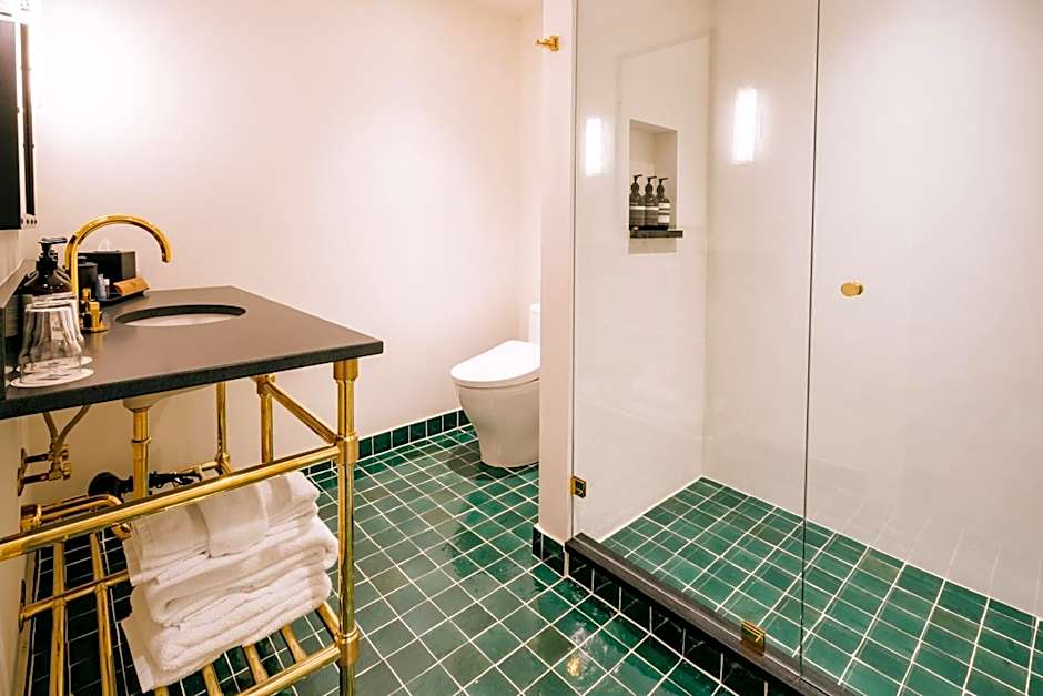 Eleven Revelstoke Lodge