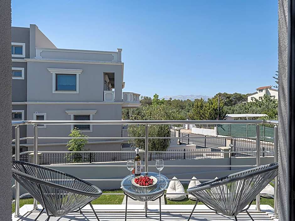 NEK Suites - Adults Only