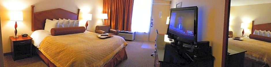 Norfolk Country Inn & Suites