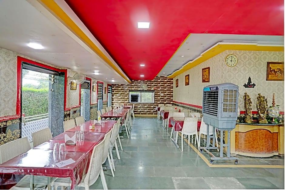 OYO Hotel Kubervatika