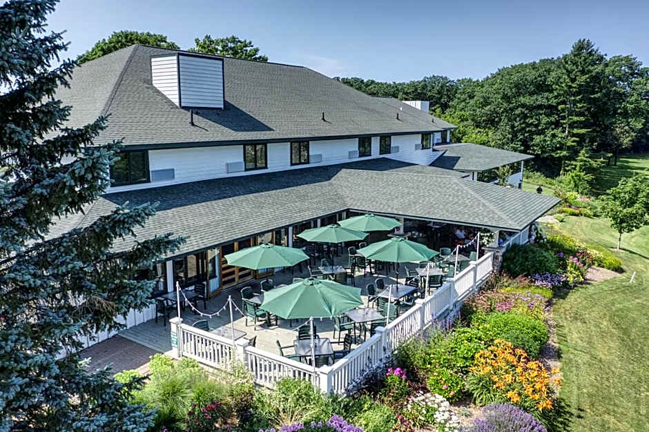 The Leland Lodge