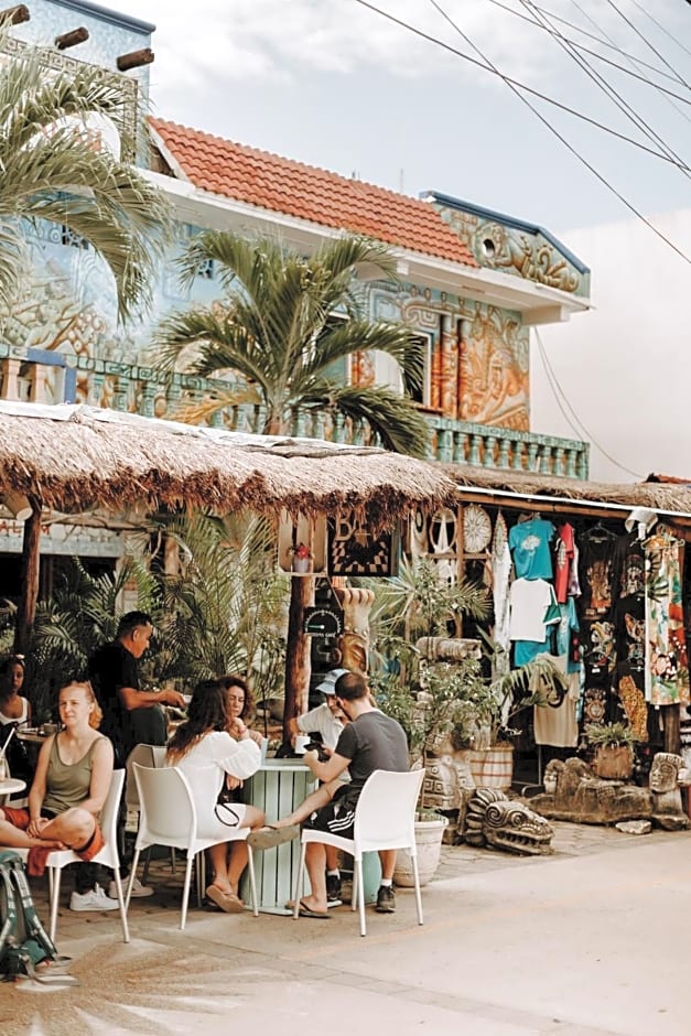 16Tulum