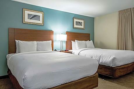 Suite with Two Queen Beds - Accessible/Non-Smoking