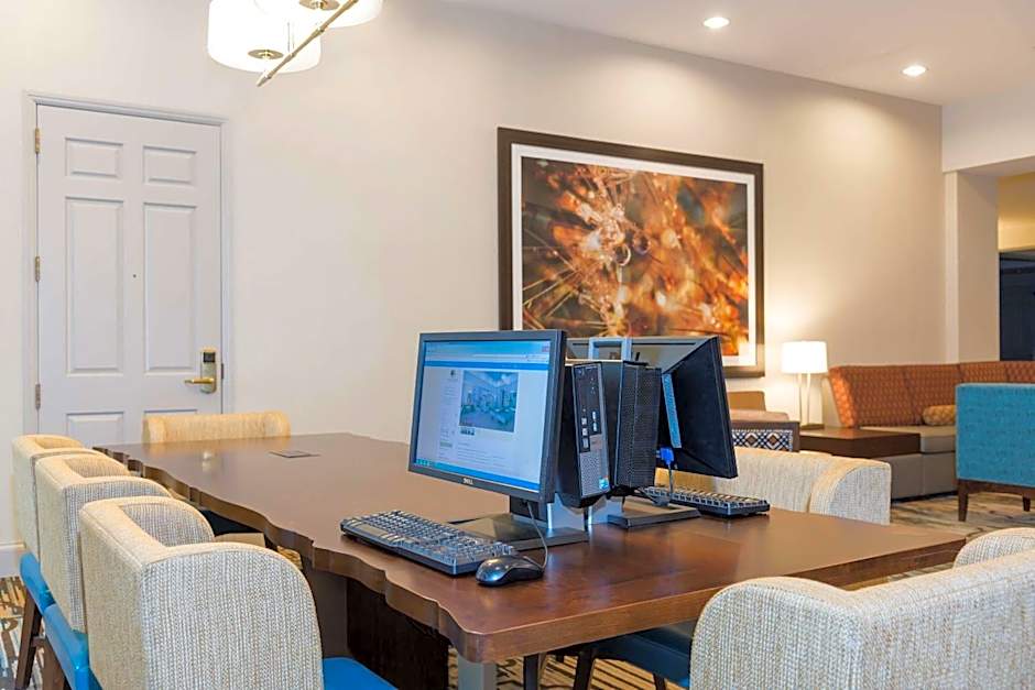 DoubleTree by Hilton Pleasant Prairie Kenosha