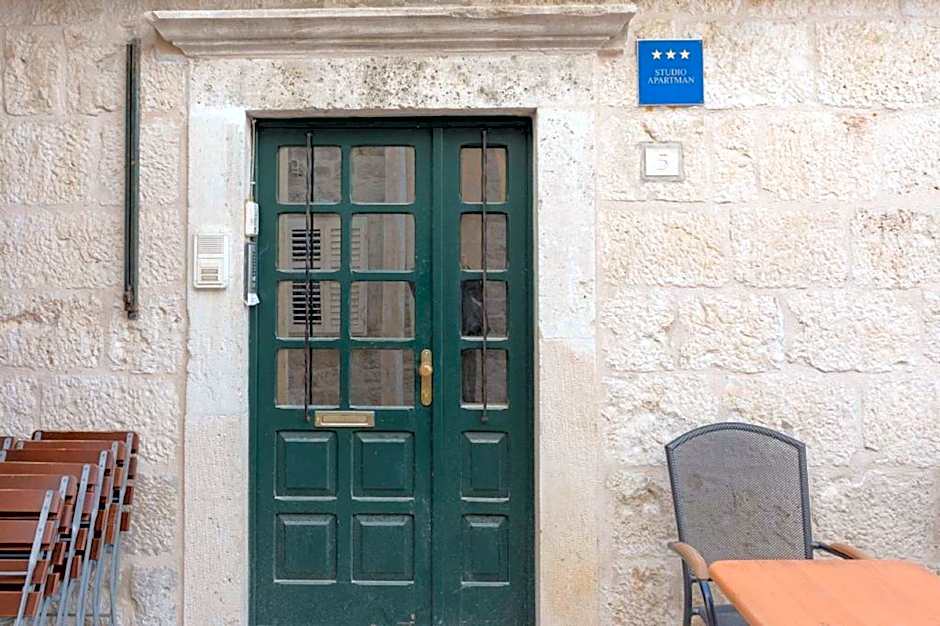 Apartment Dubravka Iza Roka