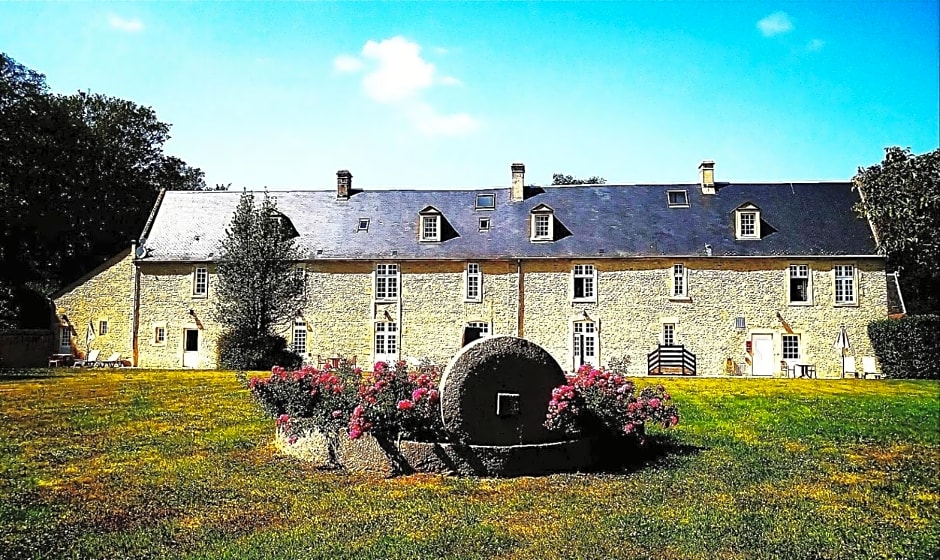 Hôtel Le Manoir De Mathan Crépon à la campagne 5 mn d'Arromanches et 10 mn de Bayeux